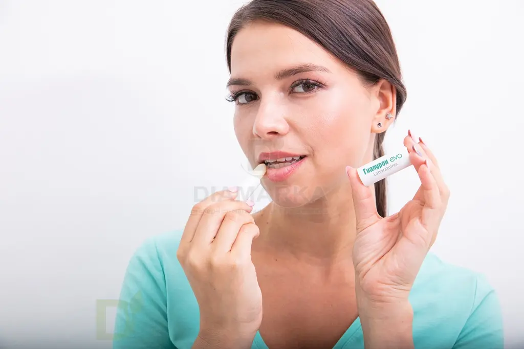 Гигиеническая помада Гиалурон EVO Моментальное увлажнение, 2,8 г в Новосибирске